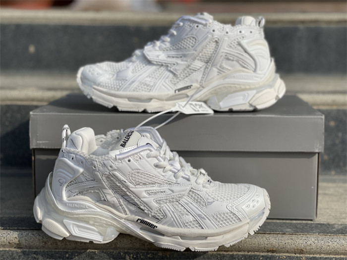 Balenciaga Sneaker pure white color（7-12 work day deliver）
