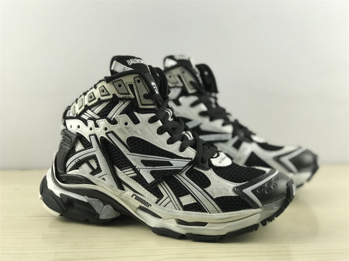 Balenciaga 7.0 high top white and black（7-12 work day deliver）
