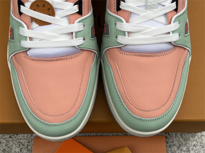 LV sneakers green and orange（7-12 work day deliver）