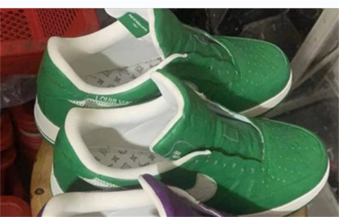 LOUIS VUITTON × Nike Air Force 1 Low White Green（7-12 work day deliver）