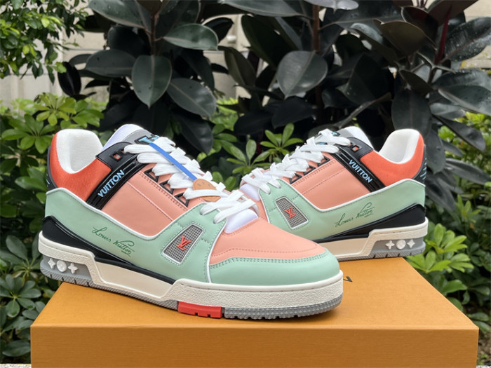 LV sneakers green and orange（7-12 work day deliver）