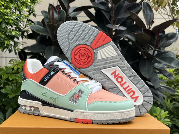 LV sneakers green and orange（7-12 work day deliver）