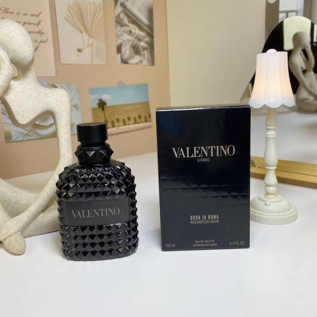 C70：Valentino Uomo Born in Roma Rockstud Noir  100ML