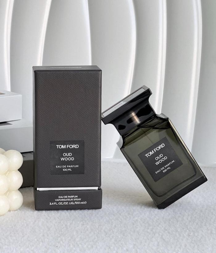 X51: Tom Ford Oud Wood Eau de Parfum 100ml