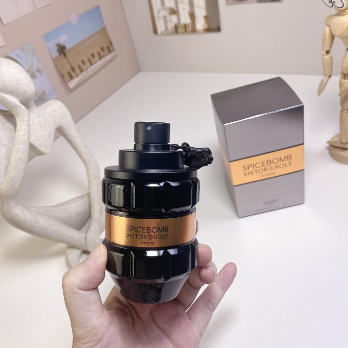 C174：Viktor&Rolf Spicebomb Extreme Eau de Parfum 90ml