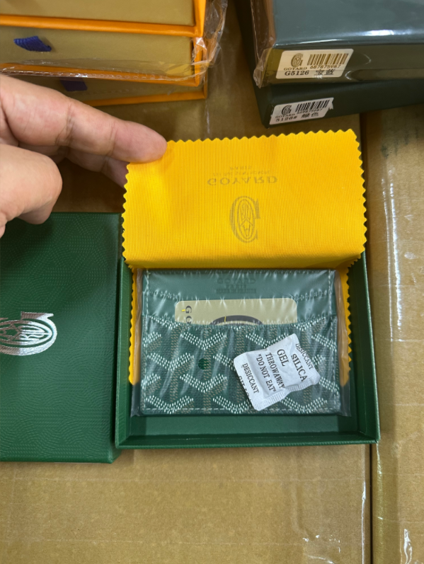K12：goyard saint sulpice card holder green