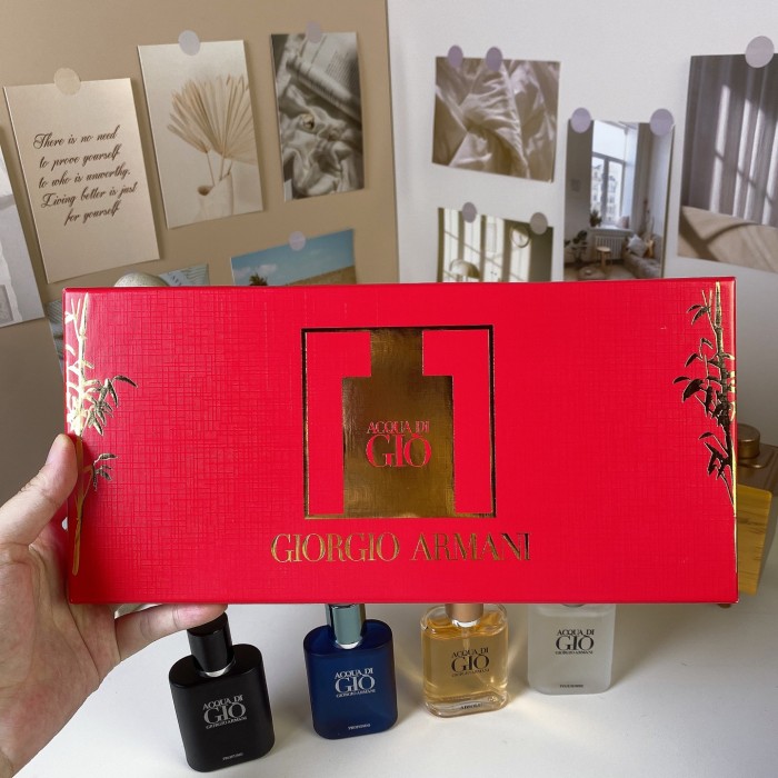 D110：Giorgio Armani Acqua di Giò 4-Piece 30ml Fragrance Gift Set (4×30ml)