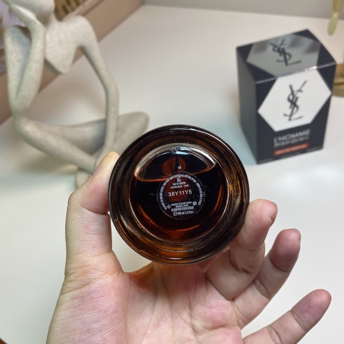 D092：Yves Saint Laurent L’Homme Eau de Parfum Spray 100ml