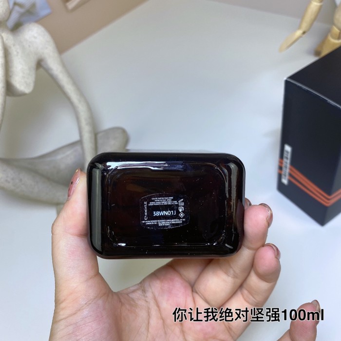X143：Emporio Armani Stronger With You Absolutely Parfum Spray 100ml
