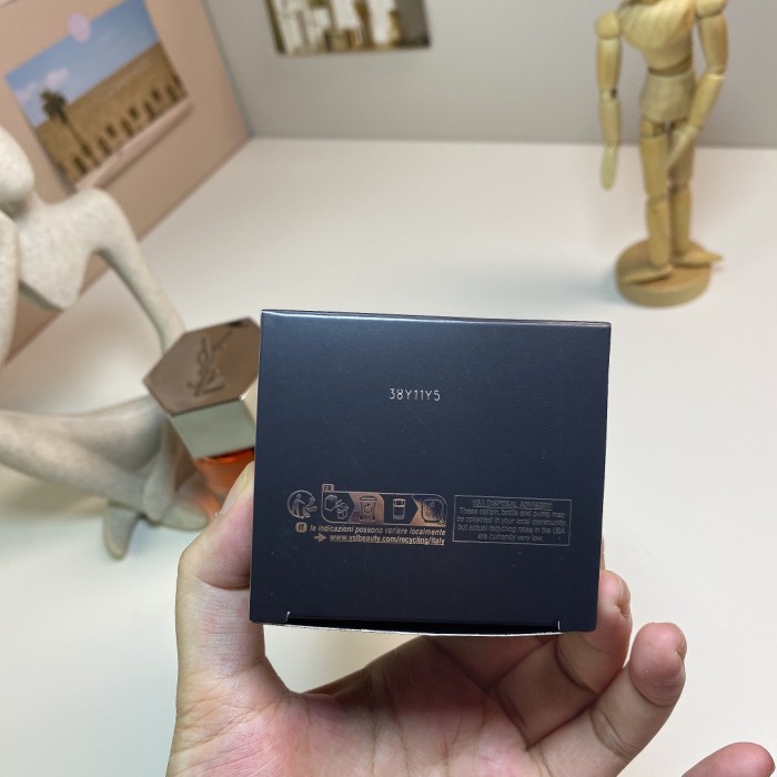 D092：Yves Saint Laurent L’Homme Eau de Parfum Spray 100ml