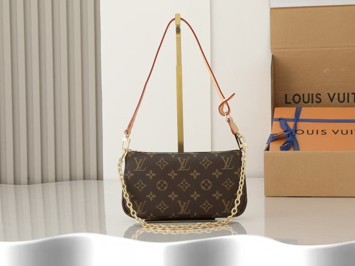 Q15：Louis Vuitton Multi Pochette Accessoires(Without box and chain)
