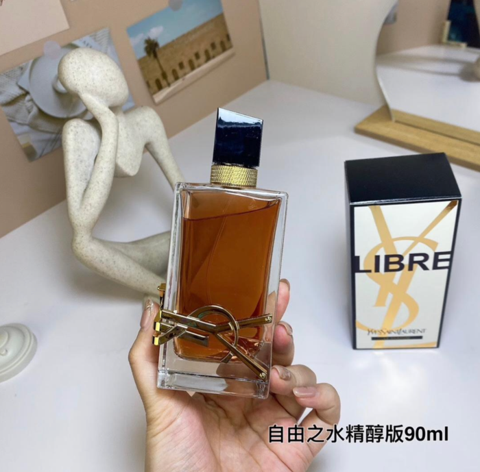 Y49：YSL Yves Saint Laurent Libre Le Parfum 90ml