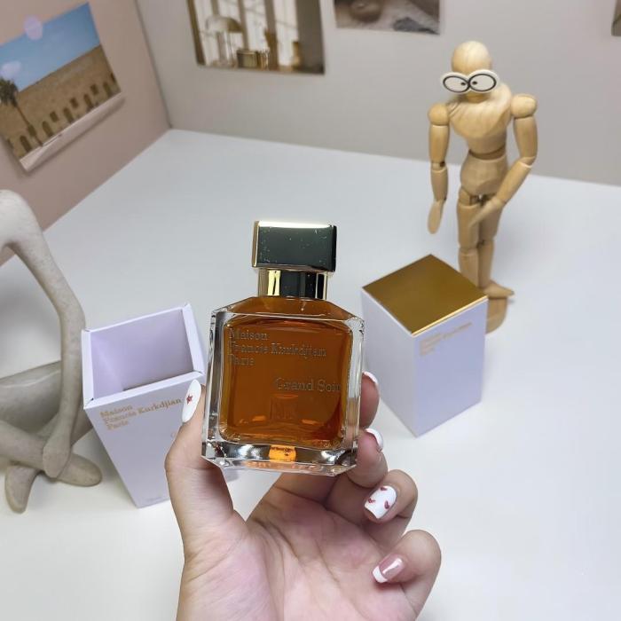 D122：Maison Francis Kurkdjian Grand Soir Eau de Parfum 70ml