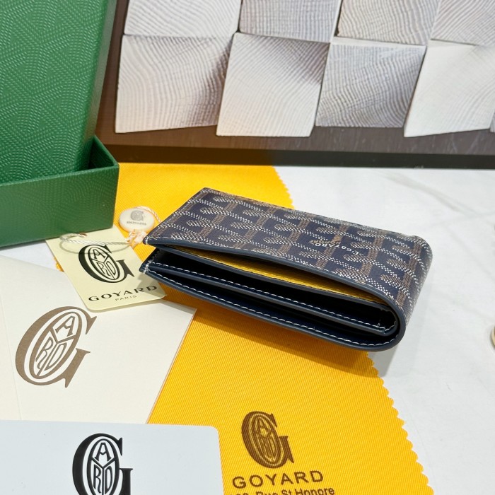 Q12：Goyard Saint-Pierre Wallet in Navy Goyardine Canvas