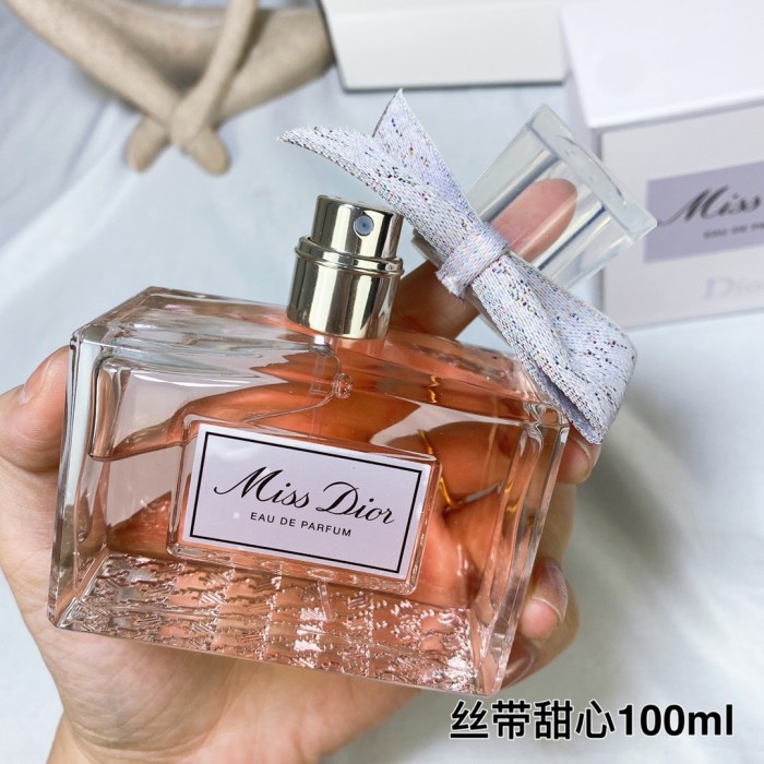 D027：Miss Dior Eau de Parfum 100ml