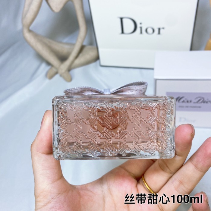 D027：Miss Dior Eau de Parfum 100ml