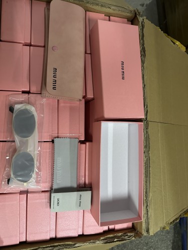 G03：Miu Miu Round Metal Sunglasses