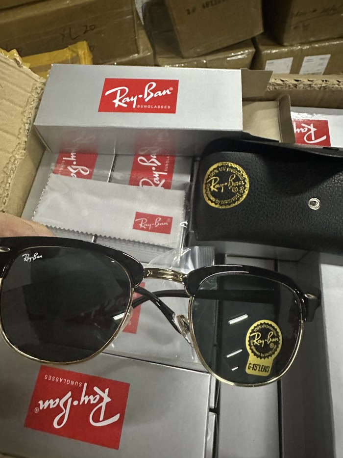 G12：Ray-Ban Clubmaster Sunglasses