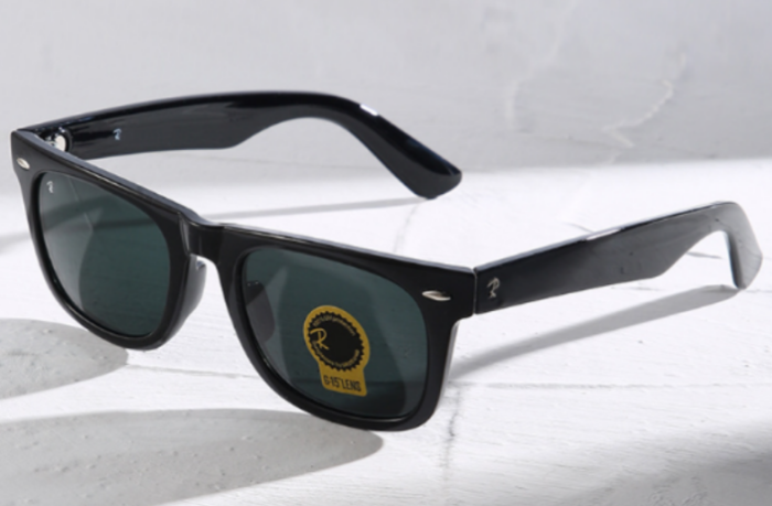 G11：Ray-Ban Wayfarer Sunglasses