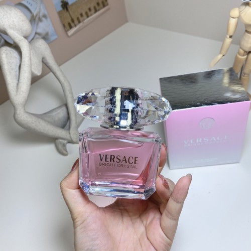 D131：Versace Bright Crystal Eau de Toilette 90ml