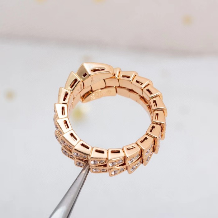 Three layer serpentine ring