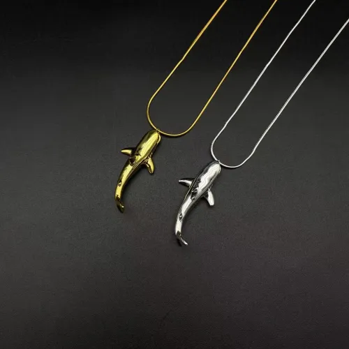Pure 925 Silver Whale Pendant Embossed Necklace
