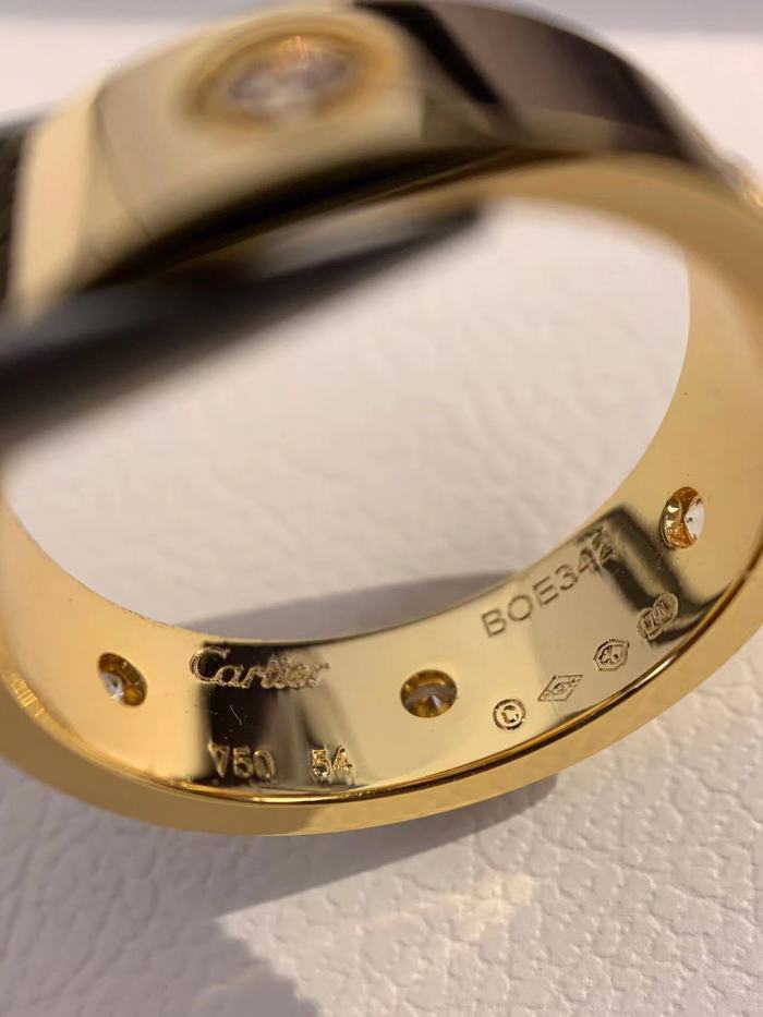 5.5mm smooth tricolor V gold full diamond ring