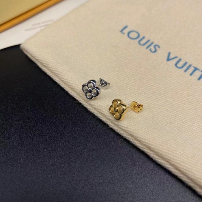 Small Clover Earrings