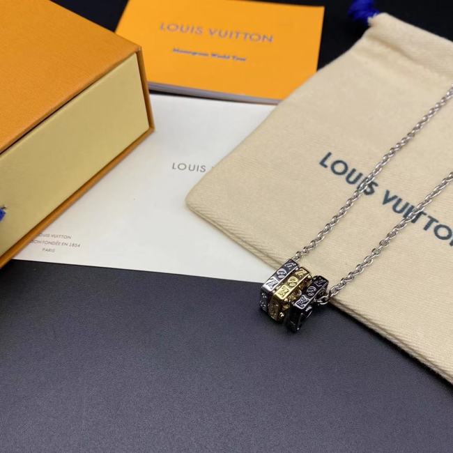 Three in one pendant logo embossed necklace