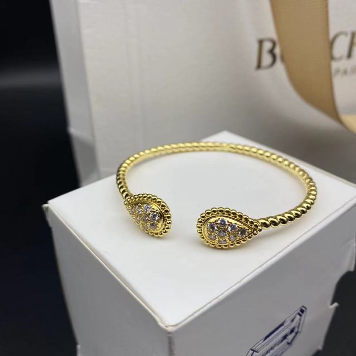 Diamond inlaid bracelet