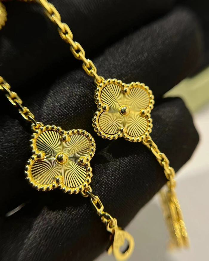 Laser 5 Flower Bracelet