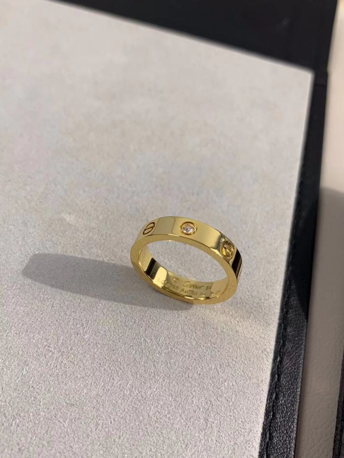 4mm smooth tricolor V gold diamond ring