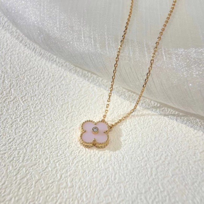 Diamond Four Leaf Grass Necklace