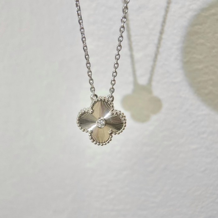 Diamond Four Leaf Grass Necklace