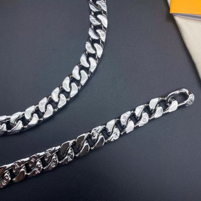 LV钢铁手链项链合集