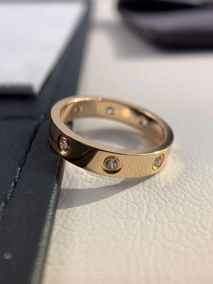 4mm smooth tricolor V gold full diamond ring
