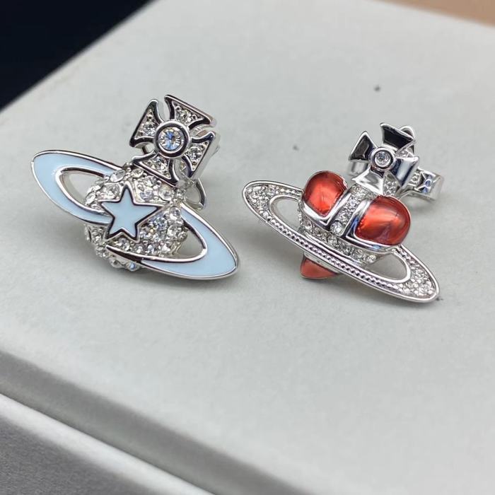 Red crooked heart earrings/blue shooting star earrings