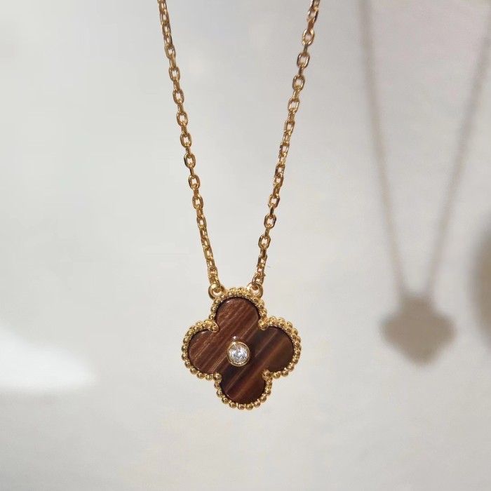 Diamond Four Leaf Grass Necklace