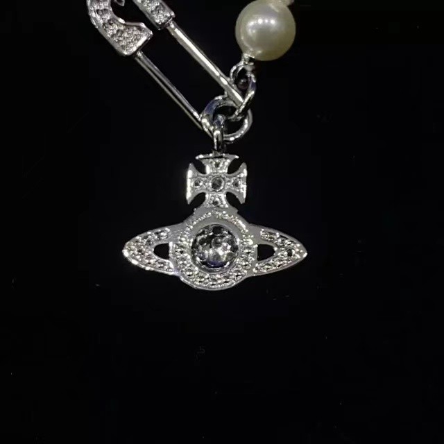 Pearl pin necklace/bracelet