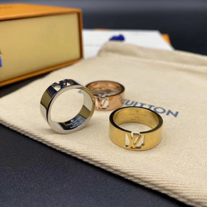 Hollow out old flower relief logo letter ring