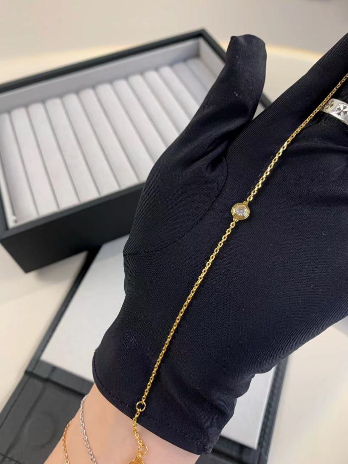 Single Diamond Fine Bracelet