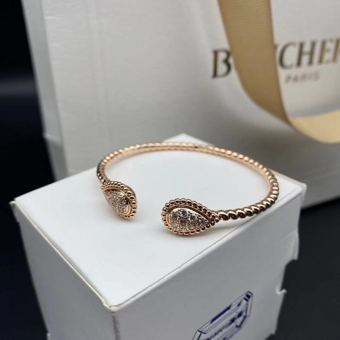 Diamond inlaid bracelet