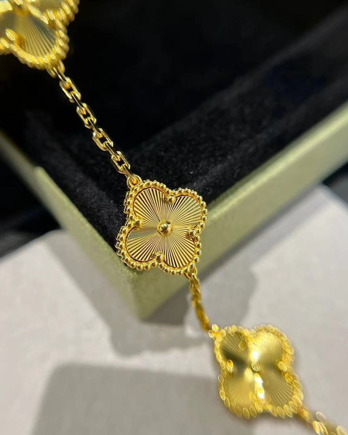 Laser 5 Flower Bracelet