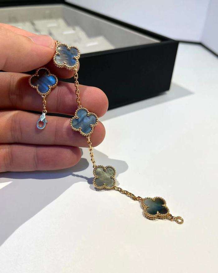 5 Flower Four Leaf Grass Bracelet