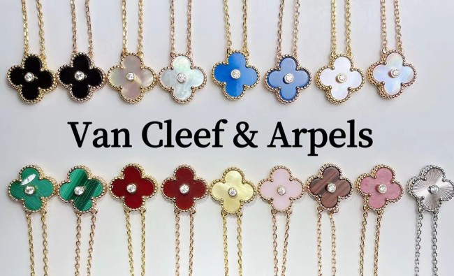 Diamond Four Leaf Grass Necklace