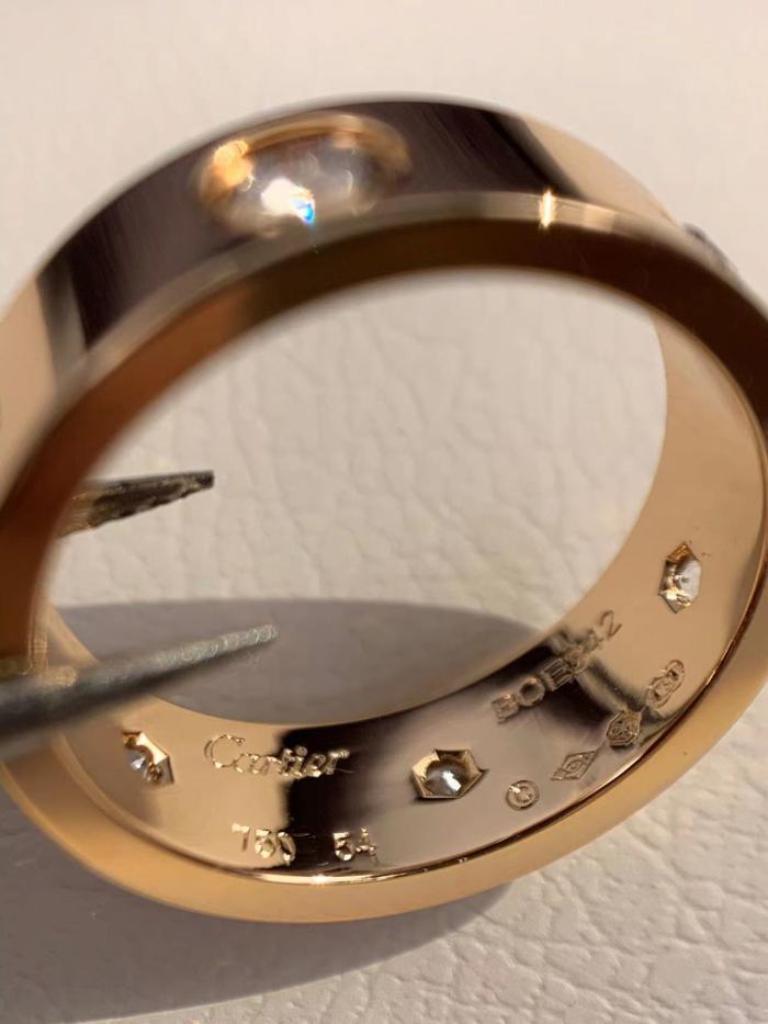 5.5mm smooth tricolor V gold full diamond ring