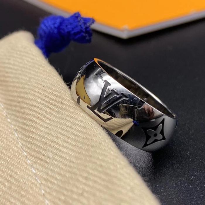 Smooth embossed black logo letter ring