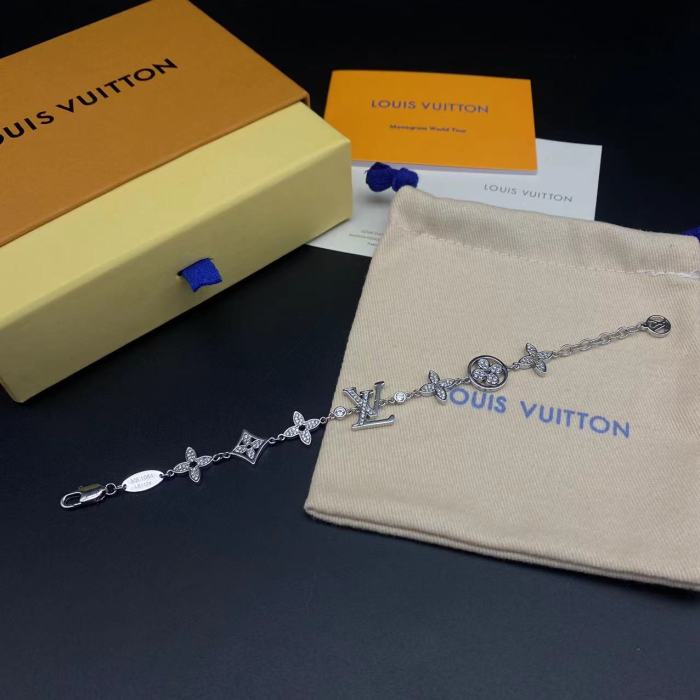 Diamond logo bracelet