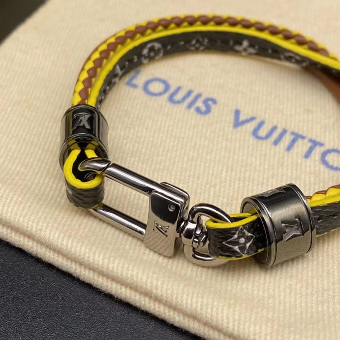 Leather ring bracelet