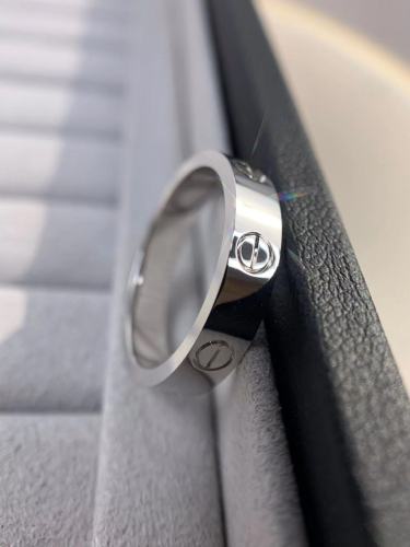 4mm smooth tricolor V gold ring